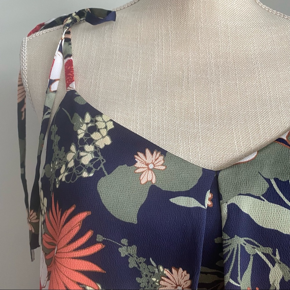NWT BR Navy Floral Print Tie Shoulder Tiered Top, Size Small - Picture 3 of 16